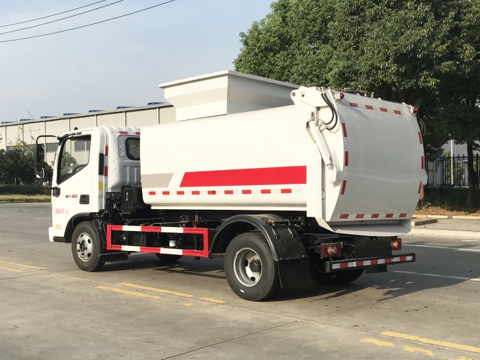 福田奧鈴餐廚垃圾車(chē)