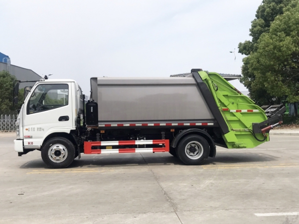 凱馬壓縮式垃圾車