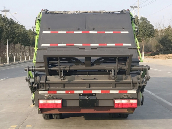 解放壓縮式垃圾車