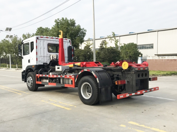 福田領(lǐng)航車廂可卸式垃圾車