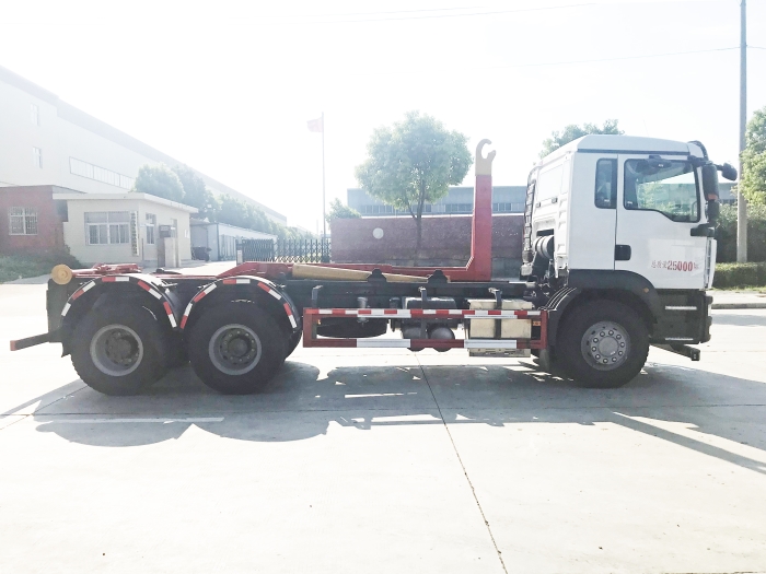 重汽25噸車廂可卸式垃圾車