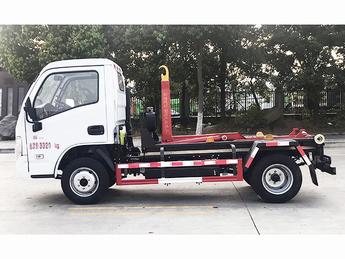 躍進(jìn)車廂可卸式垃圾車
