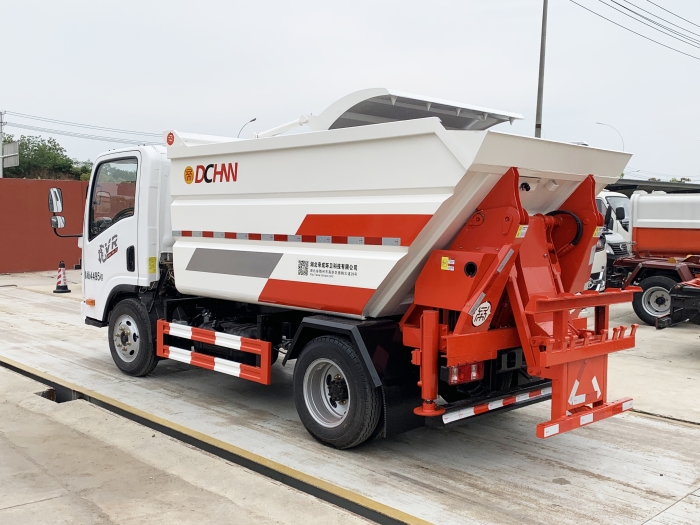 解放藍牌后掛桶式垃圾車