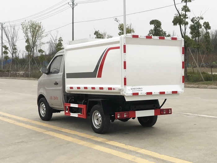 長(zhǎng)安跨越側(cè)掛桶式垃圾車(chē)