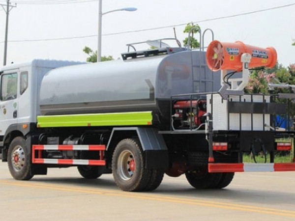 國(guó)六東風(fēng)D9 12噸 噴霧車(chē)